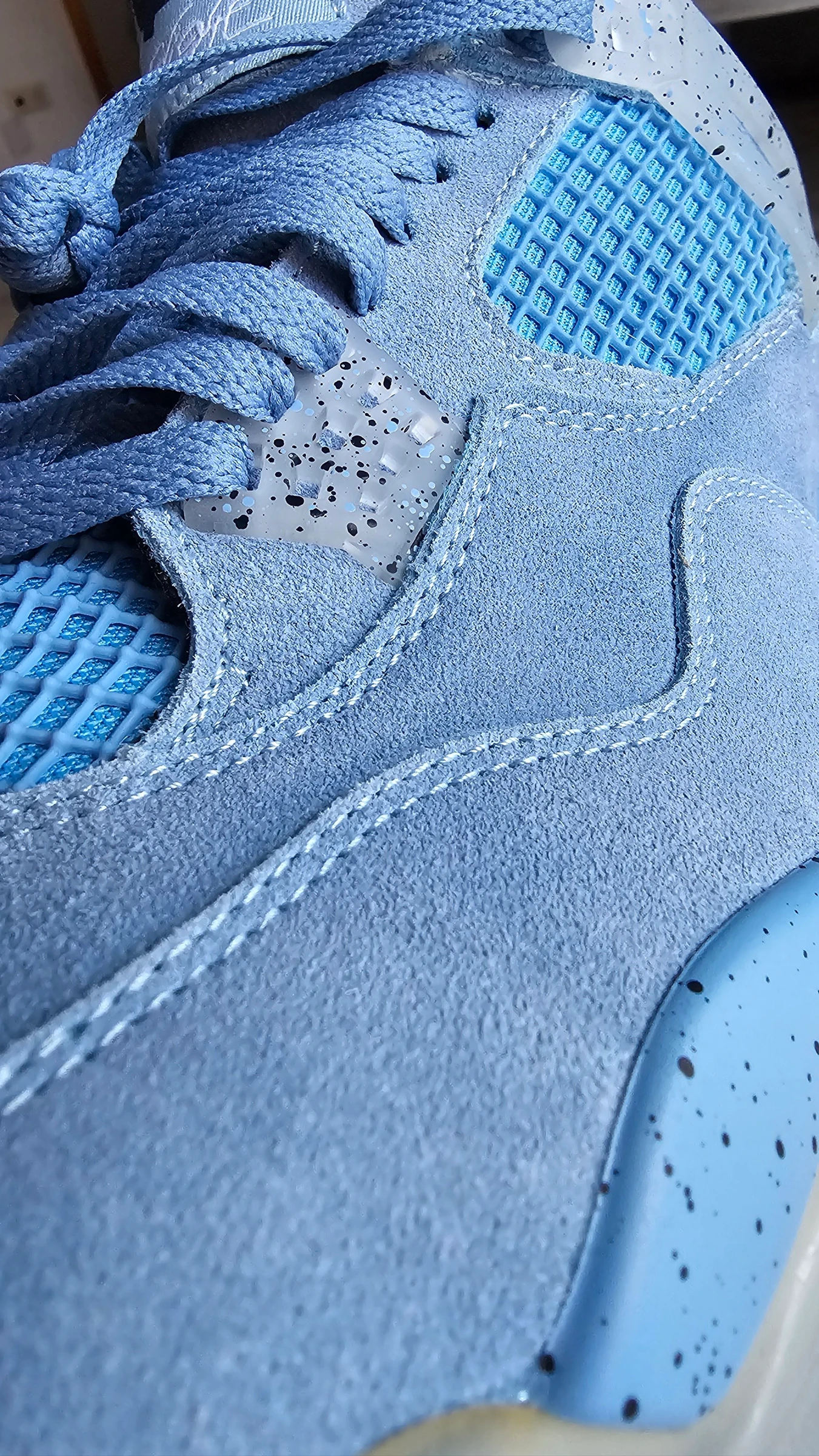Jordan 4 Retro University Blue – photo 6